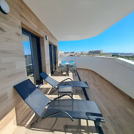 Spanish Sun - 500 M From The Apartment